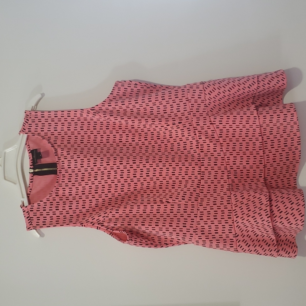 Worthington Peplum Pink/Black Top